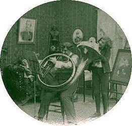tuba.jpg